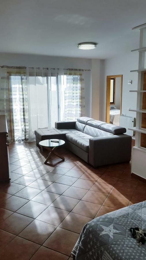 לוס ריאלחוס Apartamento Amplio Y Tranquilo Con Vistas מראה חיצוני תמונה